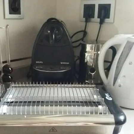 Comodo, Bien Ubicado Parking Gratis *