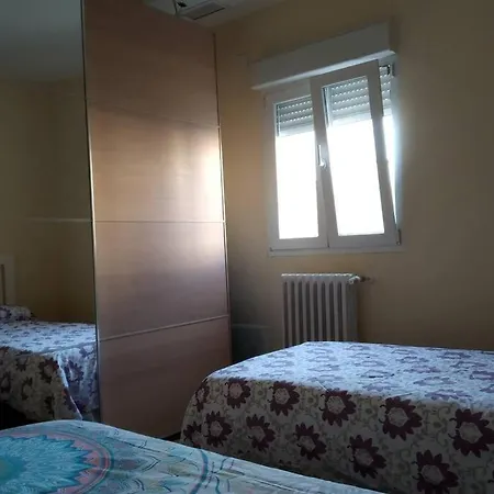 Centro 3 Dormitorios 5 Camas Parking * סרגוסה