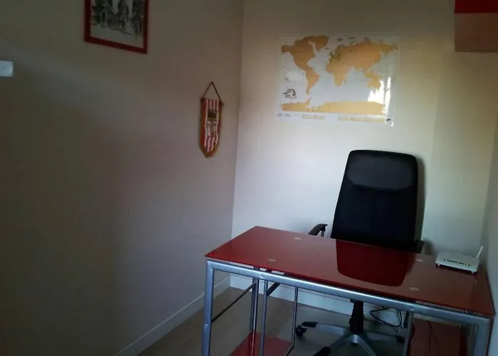 Comodo, Bien Ubicado Parking Gratis Lejlighed