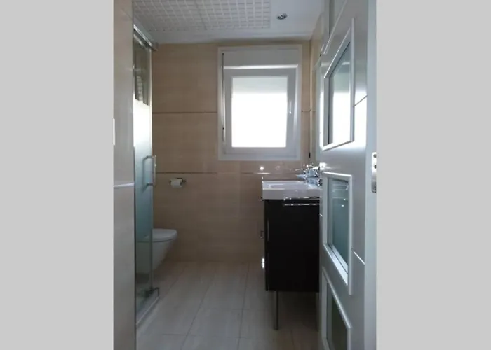 Comodo, Bien Ubicado Parking Gratis Lejlighed